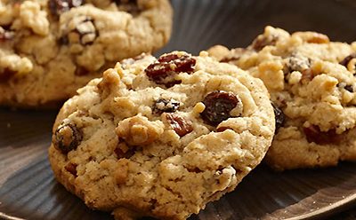 The Best Oatmeal Cookies Ever!