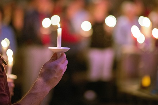 Christmas traditions, lighting candles